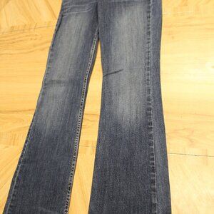 Classic Levi’s 524  Too Superlow  Bootcut jeans Size 5M, Juniors